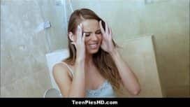 Femeia se fute cu orice barbat vrea